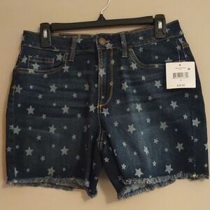 New‎ Falls Creek size 8 denim star lightweight jean shorts